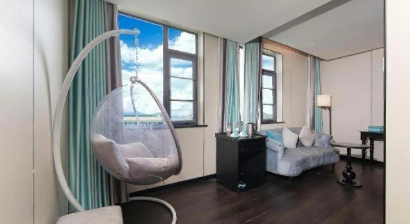 Bed in Xana Hotelle Lhasa Potala Palace Beijing Middle Road