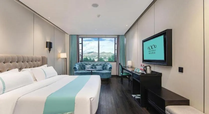 Bed in Xana Hotelle Lhasa Potala Palace Beijing Middle Road