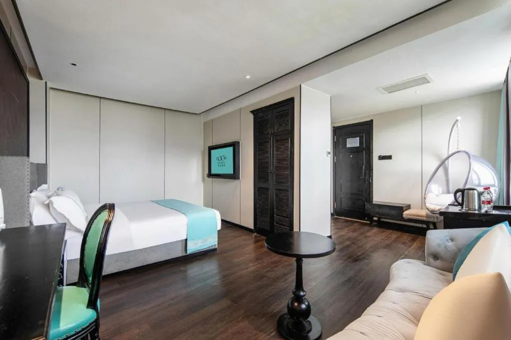 Bed in Xana Hotelle Lhasa Potala Palace Beijing Middle Road