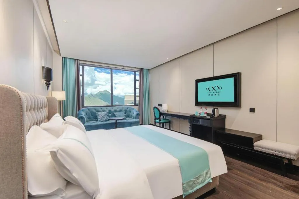 Bed in Xana Hotelle Lhasa Potala Palace Beijing Middle Road