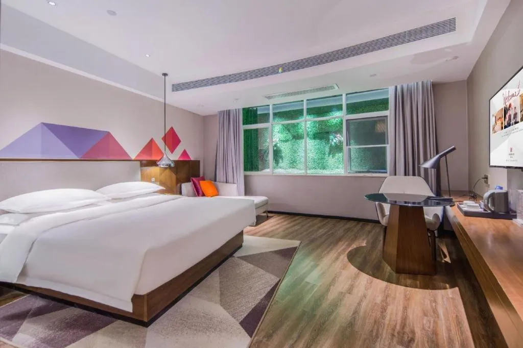 Bed in Borrman Hotel Nanning Railway Station