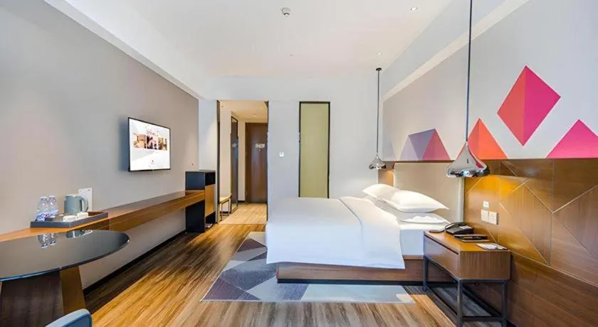 Bed in Borrman Hotel Nanning Railway Station