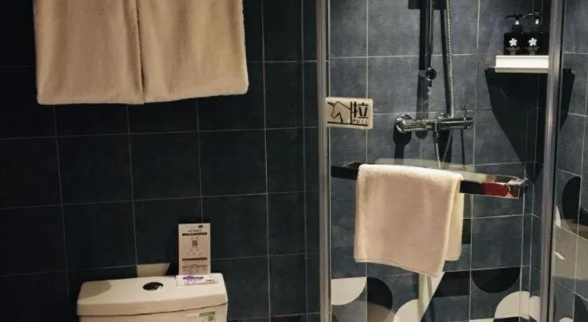 YUNIK-Shanghai Zhongshan Park Yan'an Xi Road