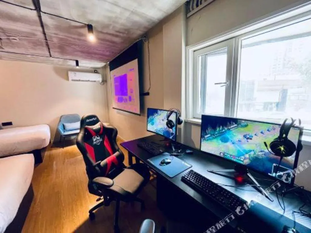 YUNIK-Shanghai Zhongshan Park Yan'an Xi Road