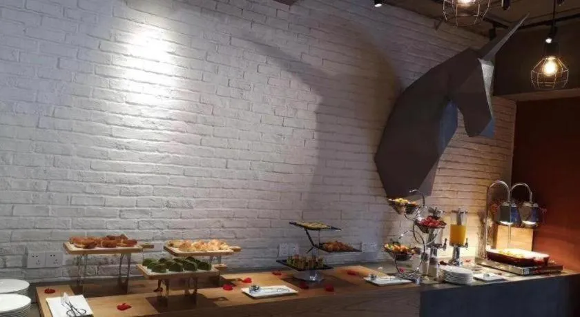 YUNIK-Shanghai Zhongshan Park Yan'an Xi Road