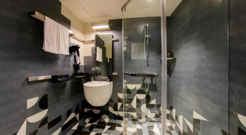 YUNIK-Shanghai Zhongshan Park Yan'an Xi Road