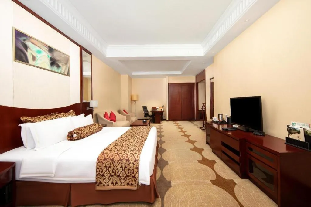 Bed in Longqi Jianguo Hotel Kunshan