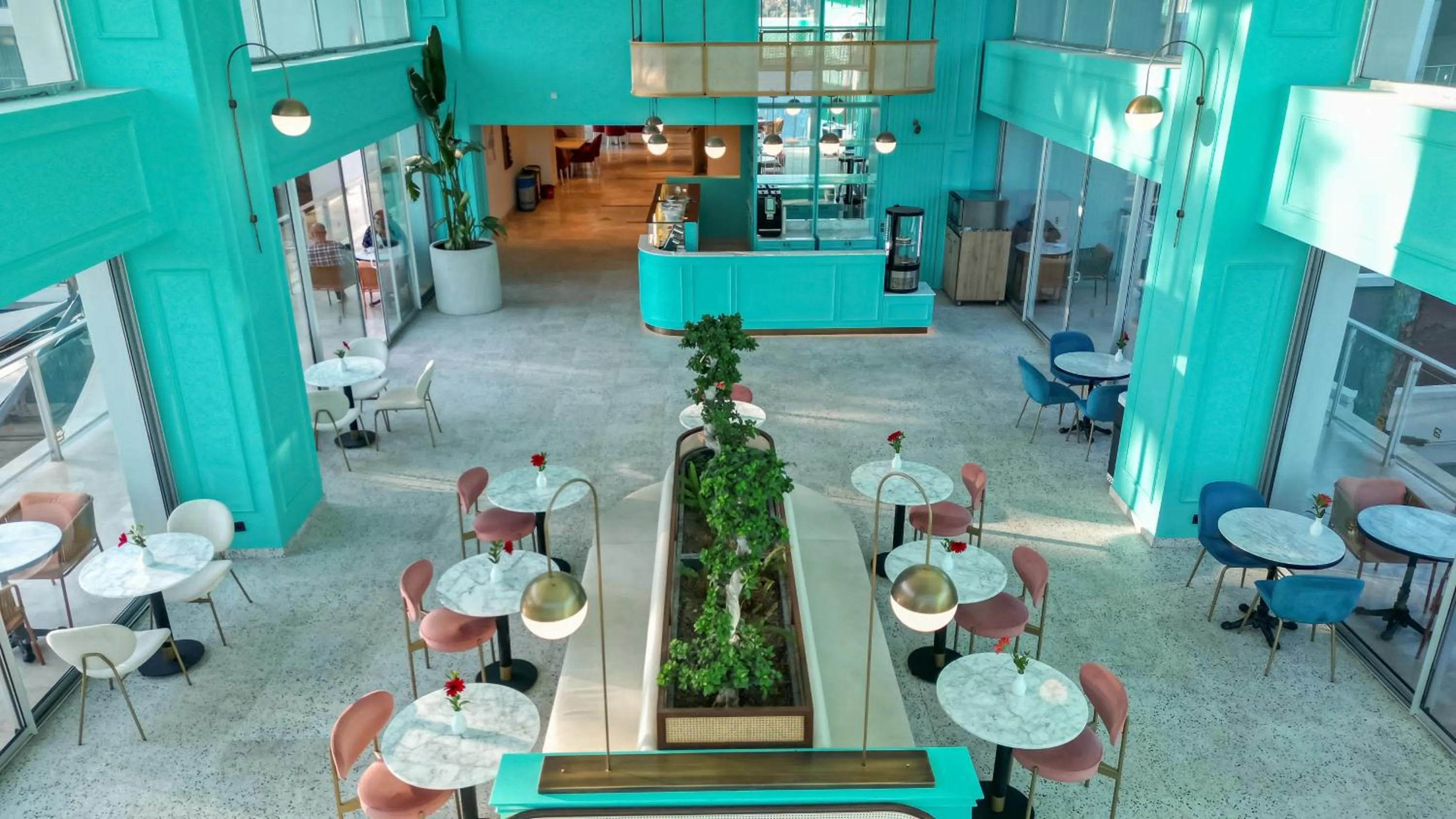 Restaurant/places to eat in Orka Lotus Beach