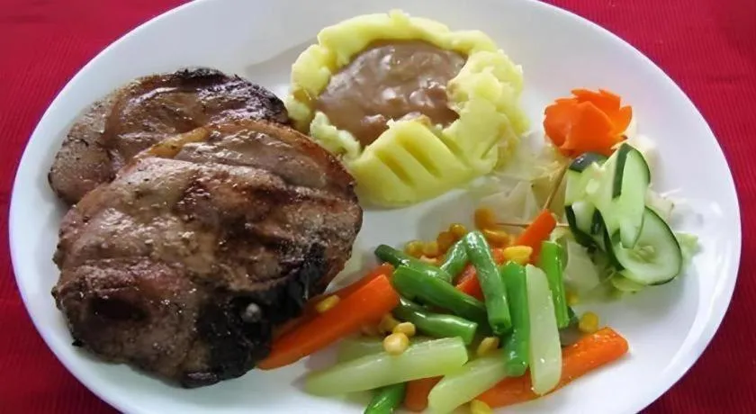 Amanente'z Beach Front Resort