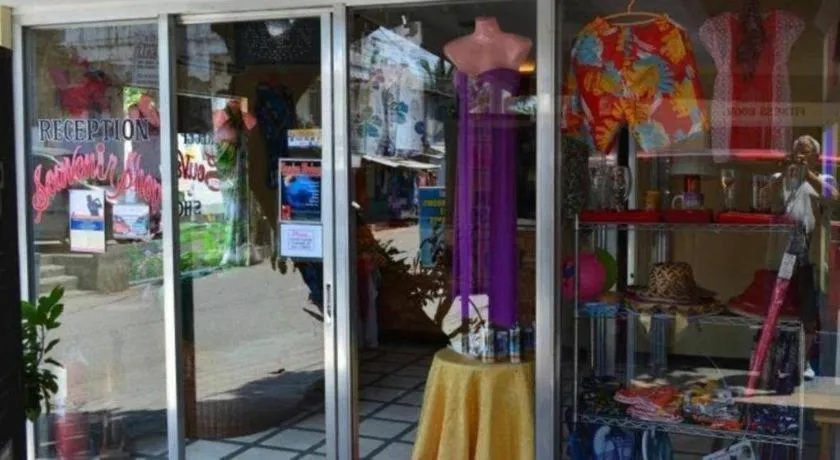 Amanente'z Beach Front Resort