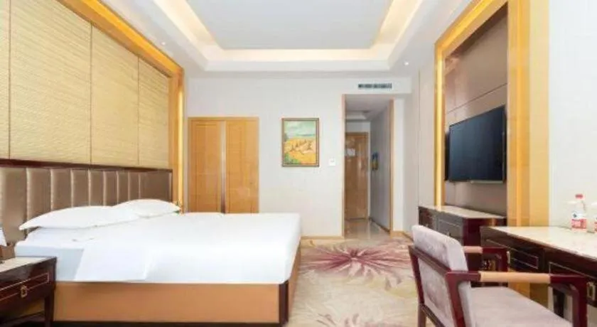Bed in Metropolo Hotel Yining Development Zone Hanma Building