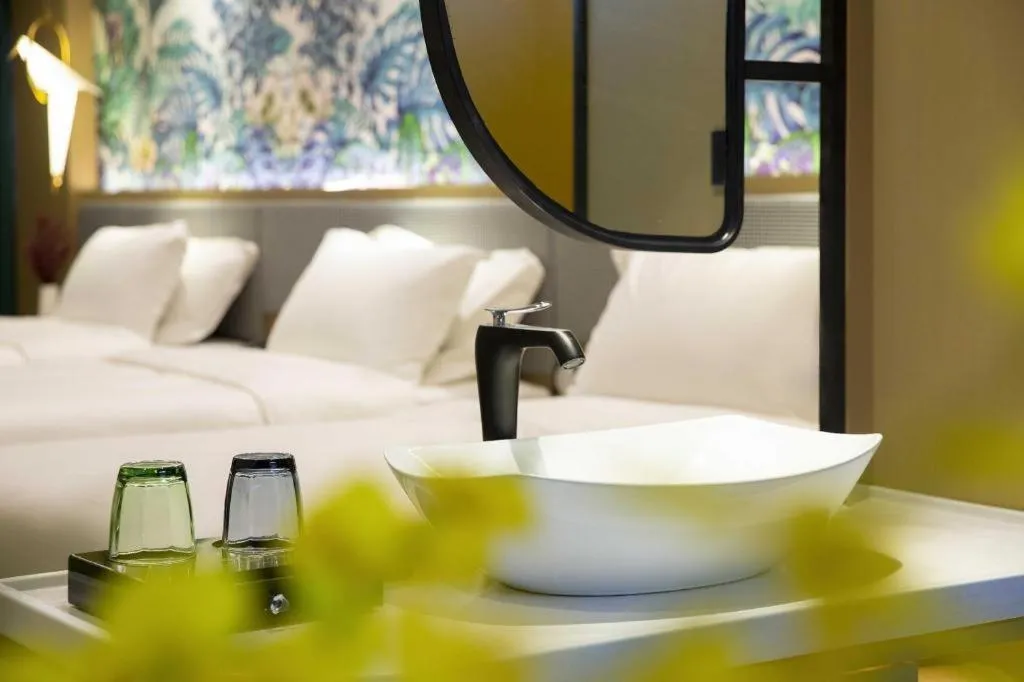 Bed in mango crystal hotel