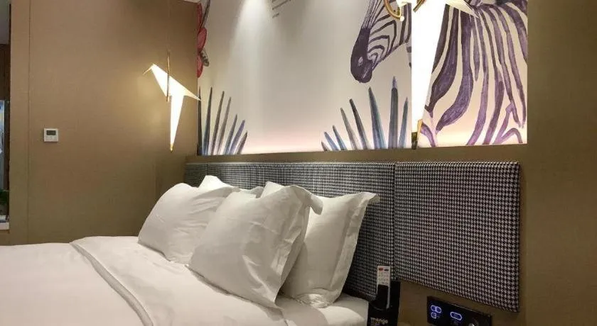 Bed in mango crystal hotel