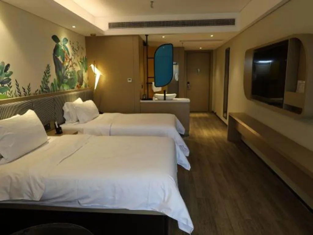 Bed in mango crystal hotel