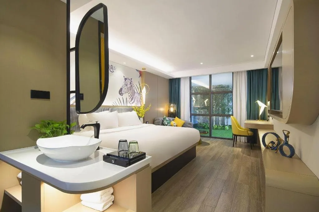 Bed in mango crystal hotel