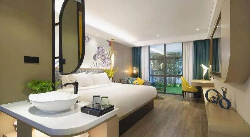 Bed in mango crystal hotel