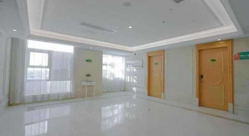 Vienna Hotel Guangdong Huizhou Lilin North Railway Station