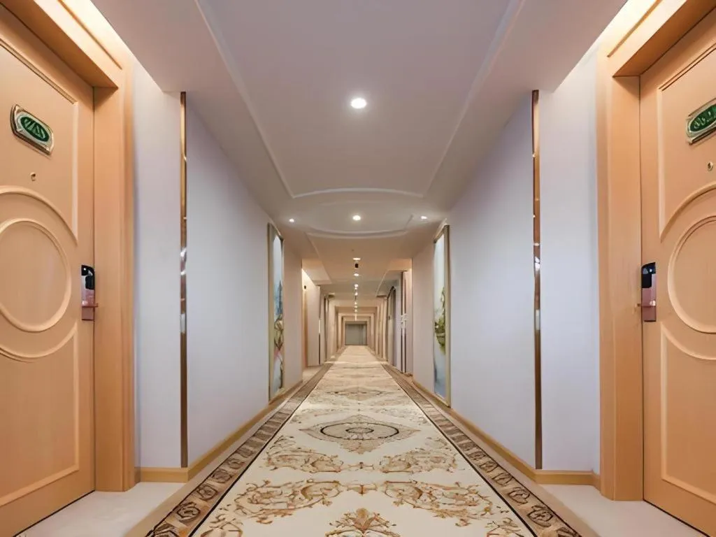 Vienna Hotel Guangdong Huizhou Lilin North Railway Station