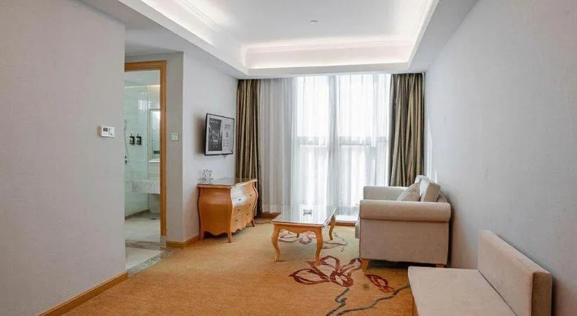 Vienna Hotel Guangdong Huizhou Lilin North Railway Station