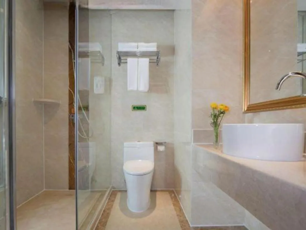 Vienna Hotel Guangdong Huizhou Lilin North Railway Station