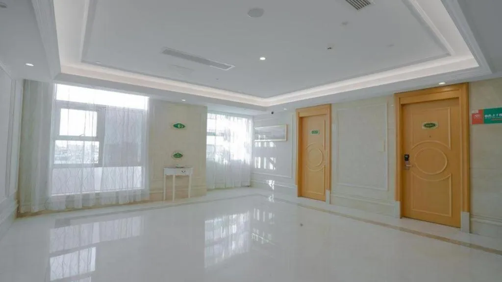 Vienna Hotel Guangdong Huizhou Lilin North Railway Station