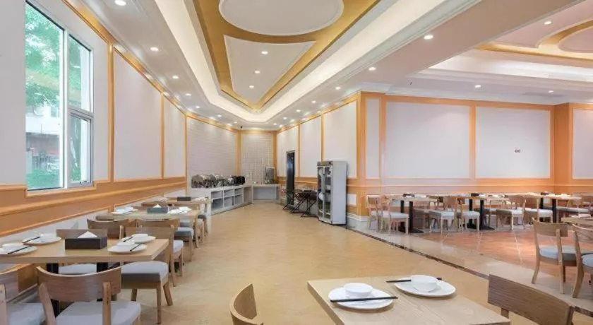 Vienna Hotel Guangdong Huizhou Lilin North Railway Station