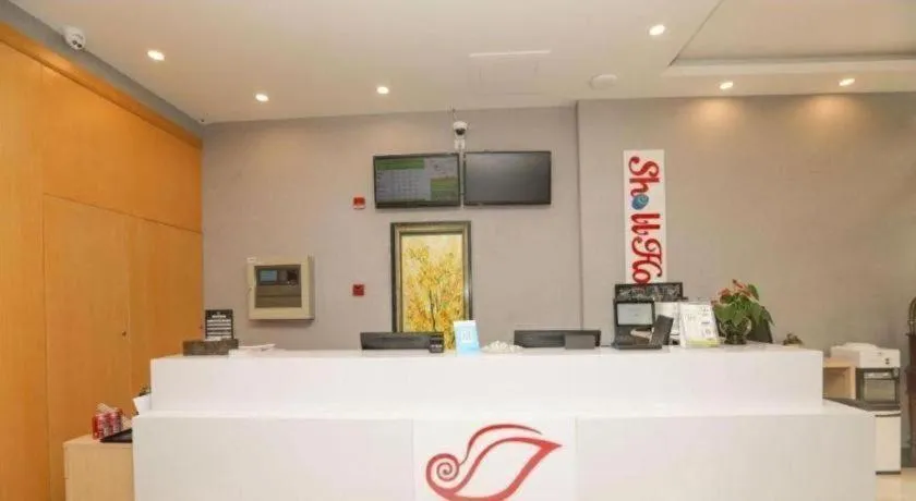 Shell Shanghai Jiading Nanxiang Town Minzhu Street Hotel