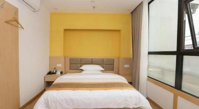 Bed in Shell Shanghai Jiading Nanxiang Town Minzhu Street Hotel