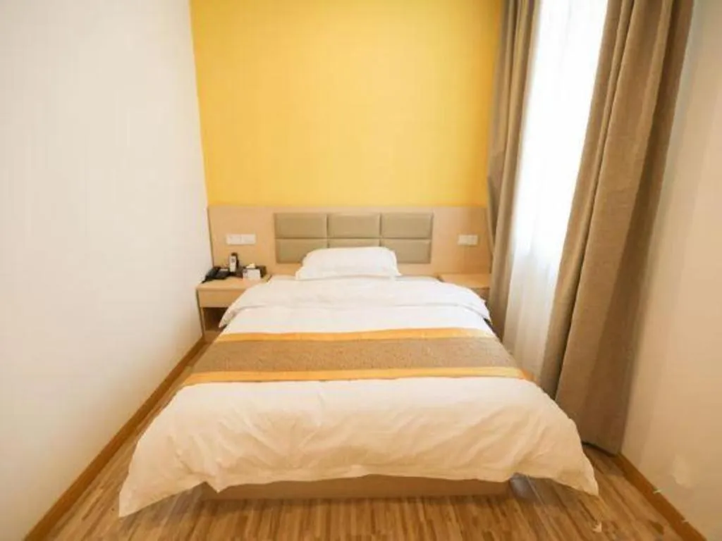 Bed in Shell Shanghai Jiading Nanxiang Town Minzhu Street Hotel