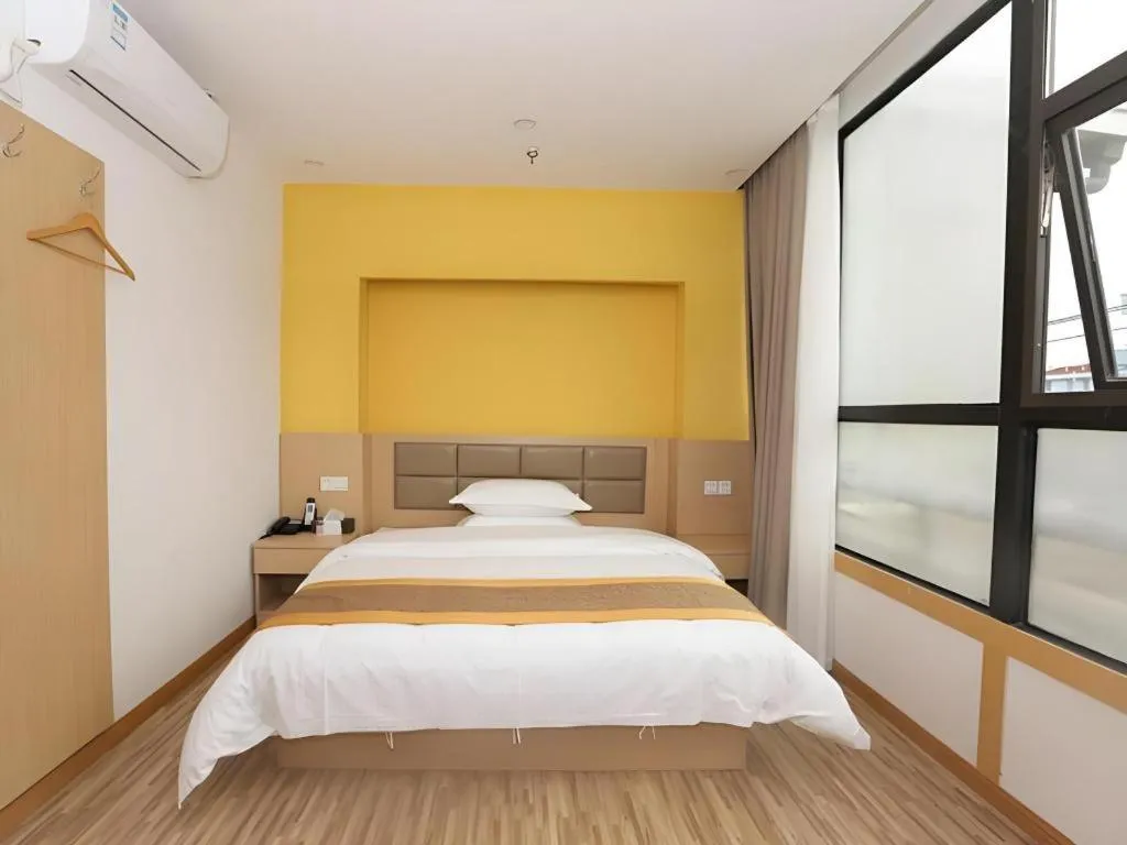 Bed in Shell Shanghai Jiading Nanxiang Town Minzhu Street Hotel