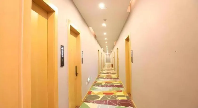 Shell Shanghai Jiading Nanxiang Town Minzhu Street Hotel