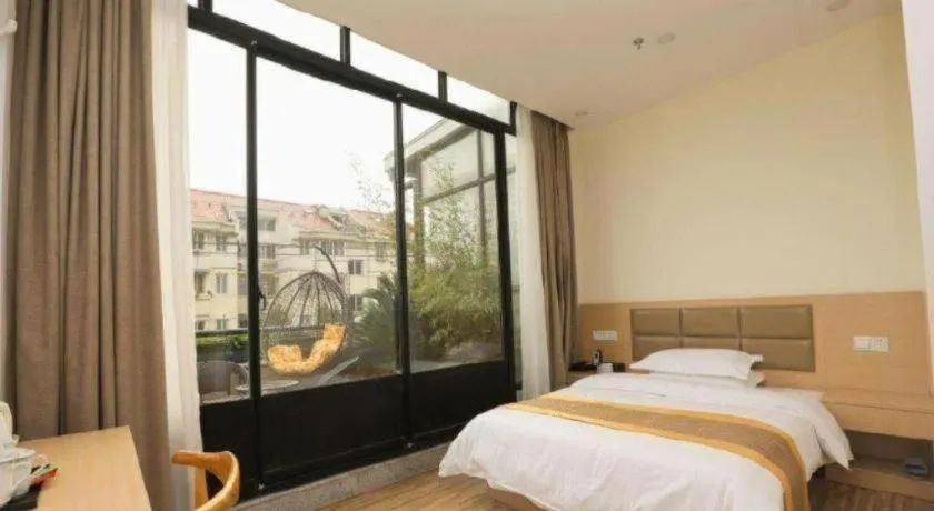 Bed in Shell Shanghai Jiading Nanxiang Town Minzhu Street Hotel