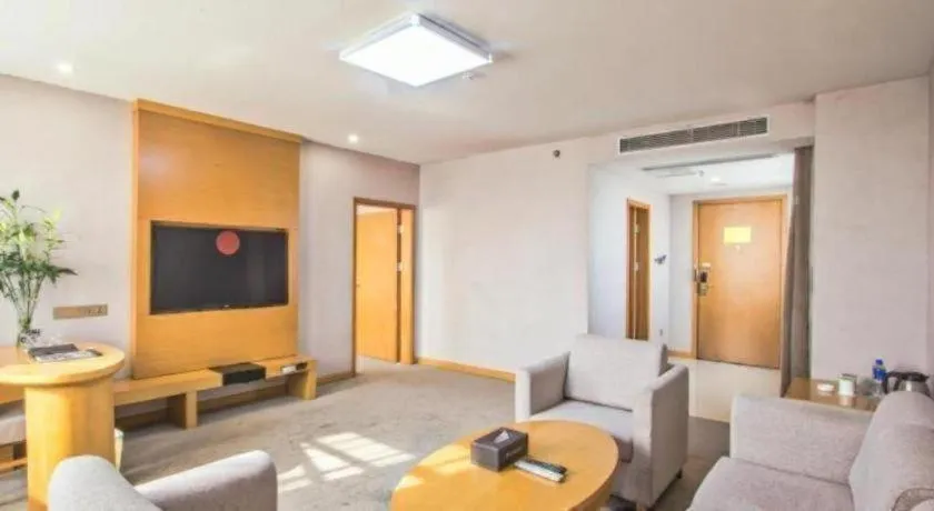 GreenTree Inn Tongxiang Chongfuzhen World Fur Center Branch