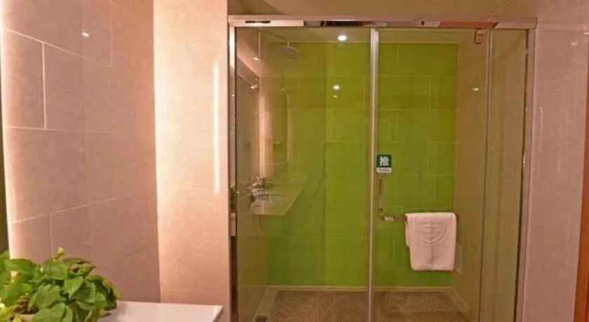 GreenTree Inn Tongxiang Chongfuzhen World Fur Center Branch