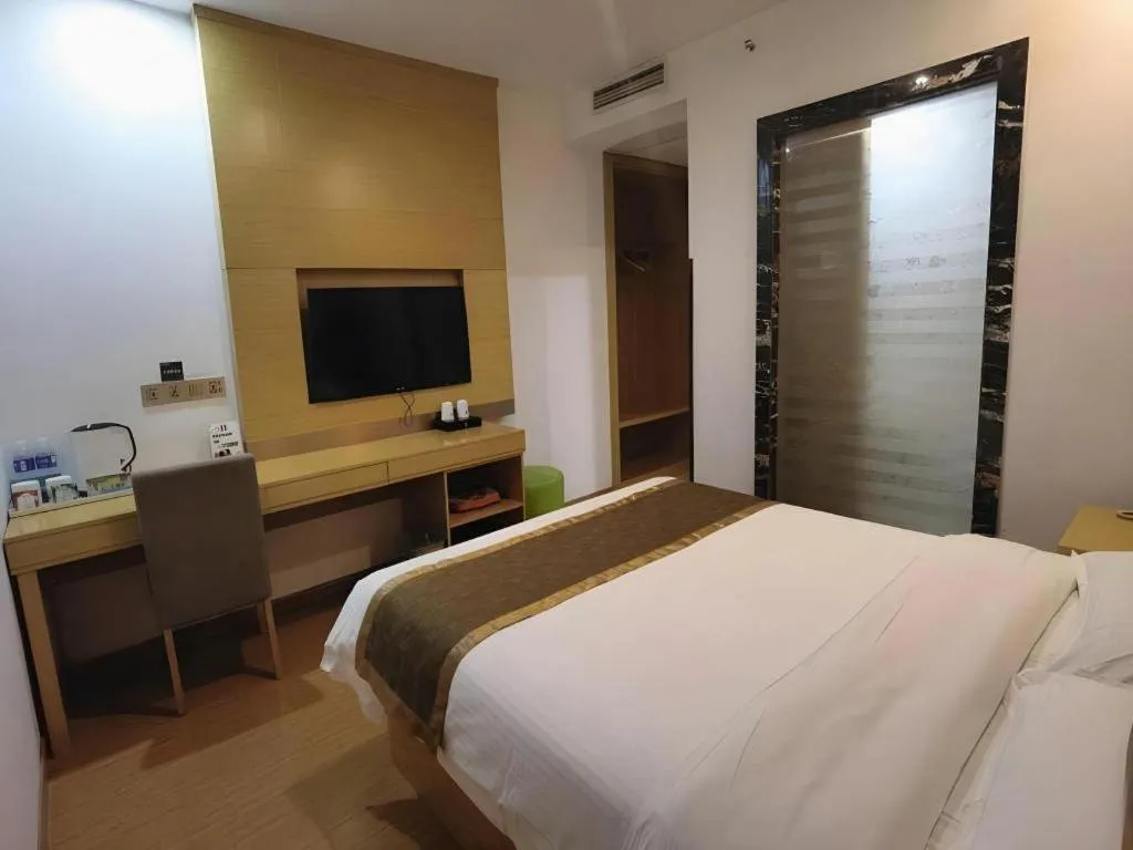 Bed in GreenTree Inn Shanghai Fengxian District Xiaotang Metro Station