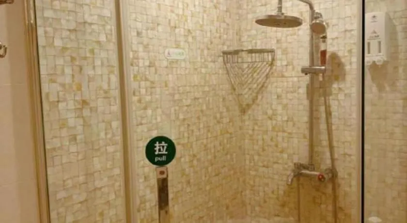 GreenTree Inn Shanghai Fengxian District Xiaotang Metro Station