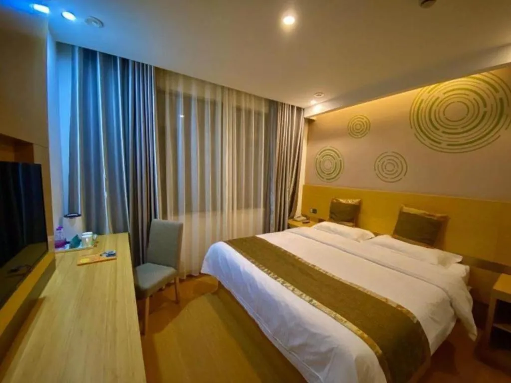 Bed in GreenTree Inn Shanghai Fengxian District Xiaotang Metro Station