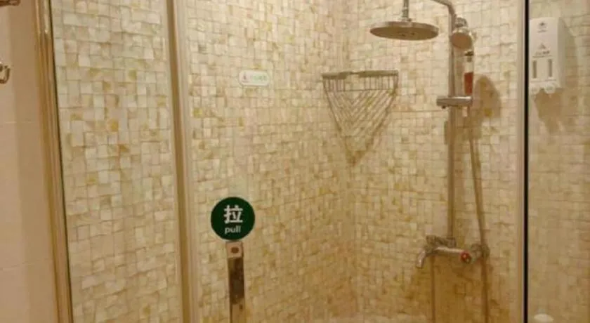 GreenTree Inn Shanghai Fengxian District Xiaotang Metro Station