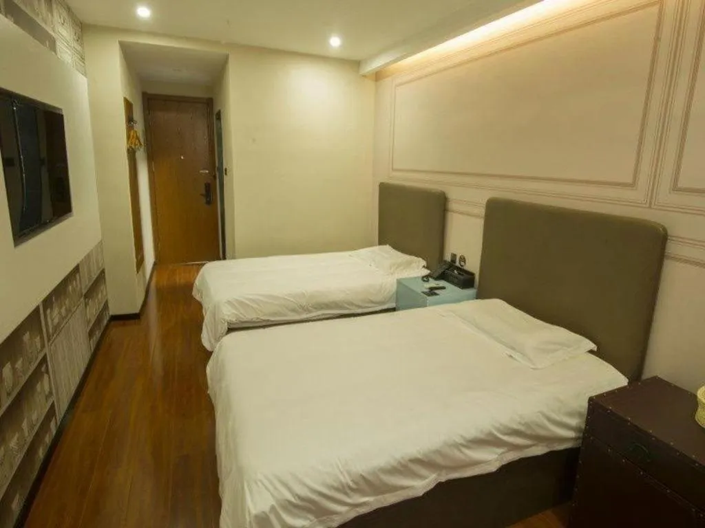 Bed in GreenTree Inn Binzhou Bus Station