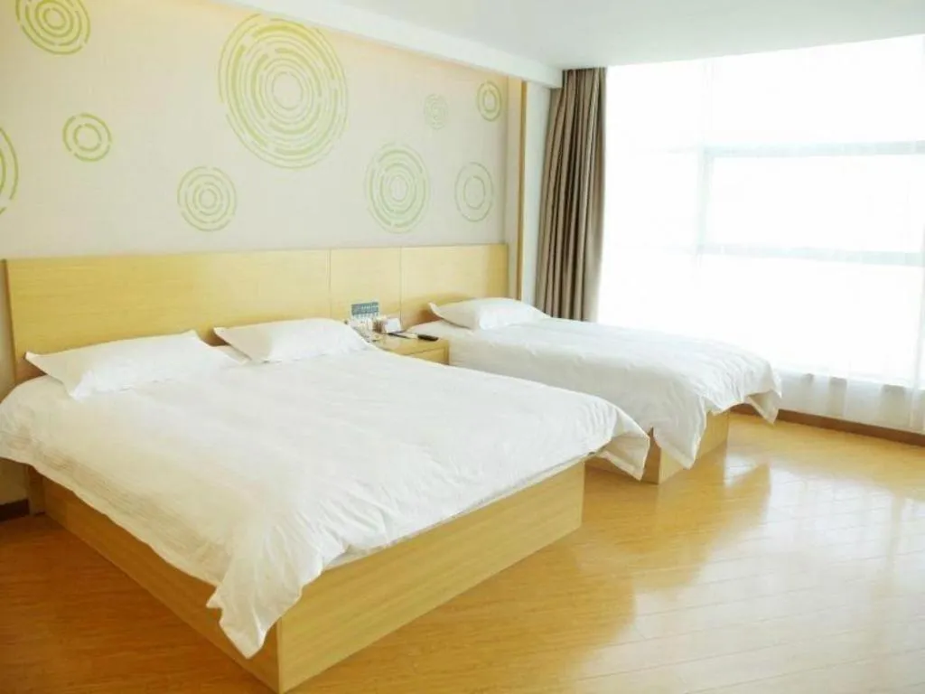 Bed in GreenTree Inn Binzhou Bus Station