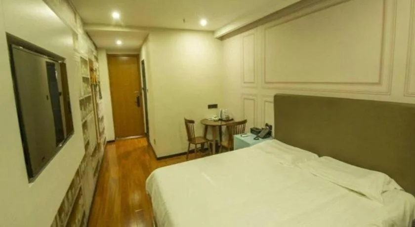 Bed in GreenTree Inn Binzhou Bus Station