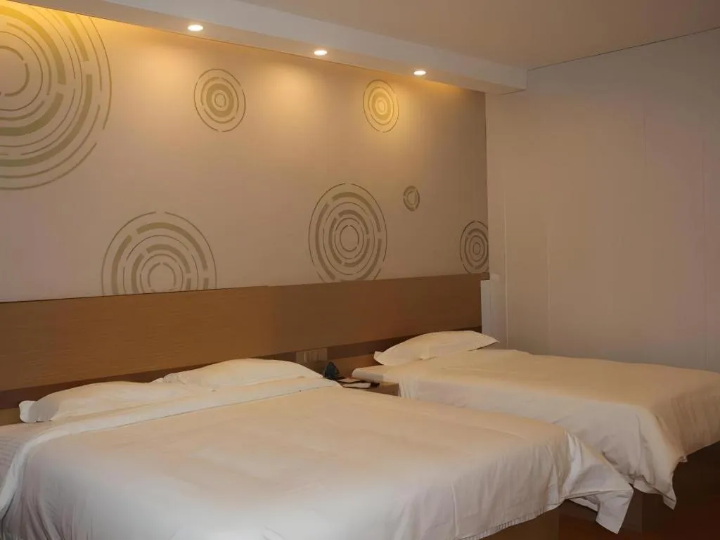 Bed in GreenTree Inn Jingjiang Xieqiao Town Xinhua Road