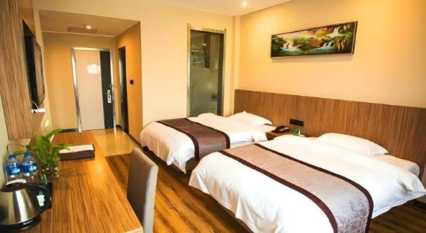 Bed in GreenTree Alliance Ningbo South Train Station Shunde Road Hotel