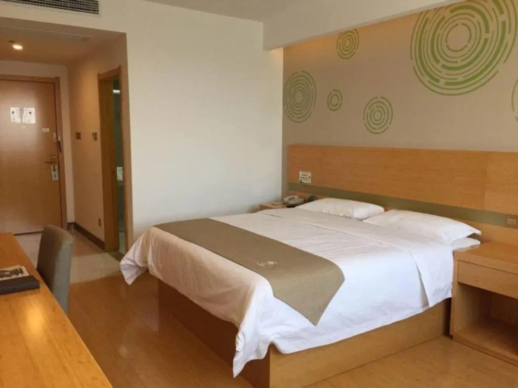 Bed in GreenTree Inn Hefei Changfeng County Gangji Town Jingang Avenue Express Hotel