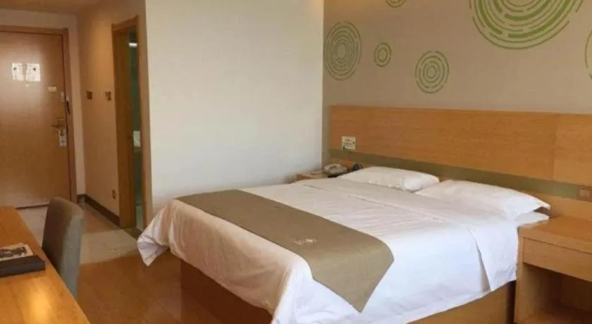 Bed in GreenTree Inn Hefei Changfeng County Gangji Town Jingang Avenue Express Hotel