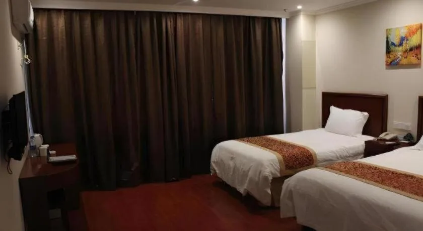Bed in GreenTree Inn Wuhu Eshan Road University City