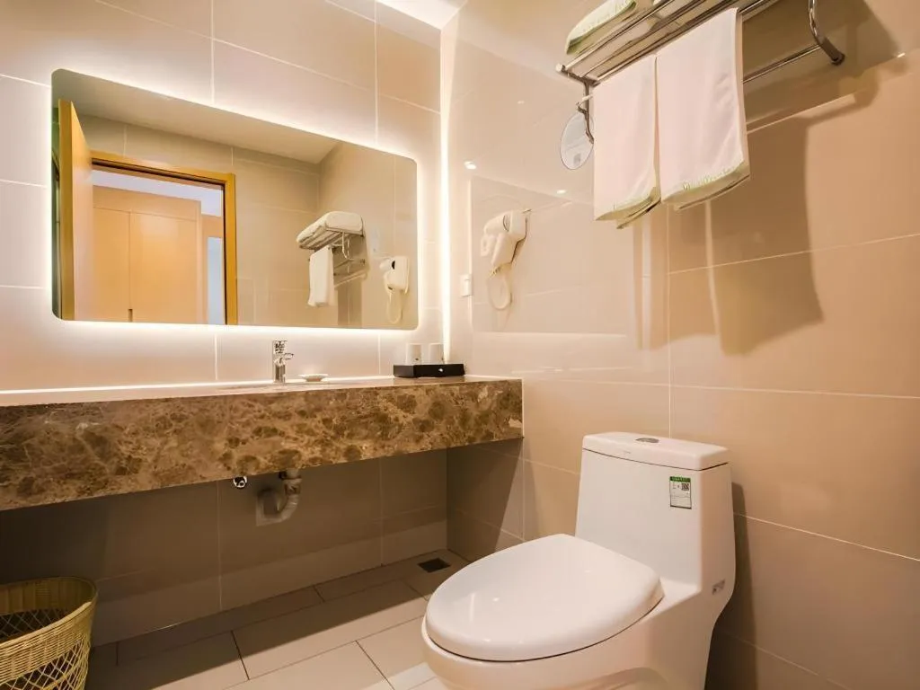 GreenTree Inn Jiaxing Qixing Town Goverment