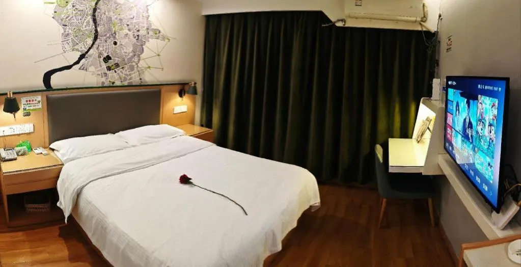 Bed in Vatica Hefei Feidong County Yuzhou Central Square Hotel