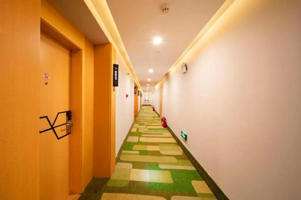 Vatica Hefei Feidong County Yuzhou Central Square Hotel