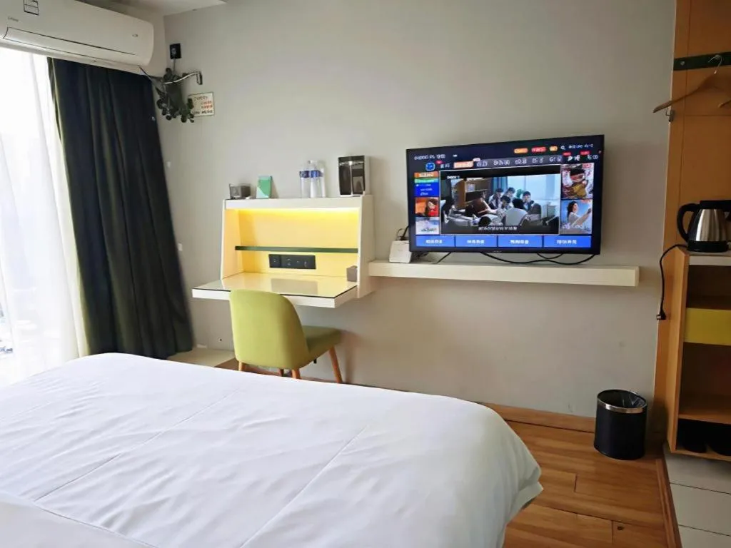 Bed in Vatica Hefei Feidong County Yuzhou Central Square Hotel